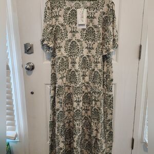 Floral Green Maxi Dress